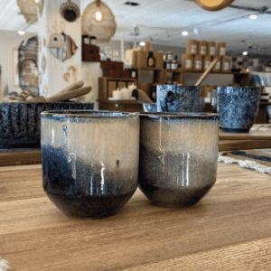 gobelet bleu et vert jolies trouvailles