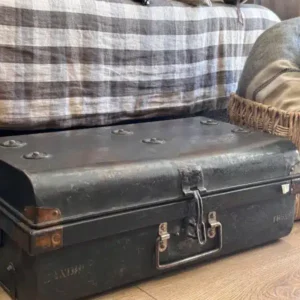 Valise vintage ancienne en fer (3)