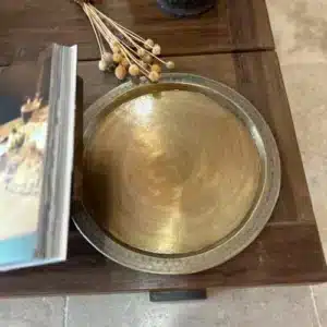Plateau Rond en Aluminium Dorée | Madam Stoltz - Moyen Modèle