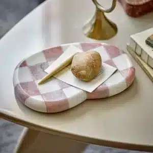 Plateau en Marbre Rose Damier PETREA - Bloomingville